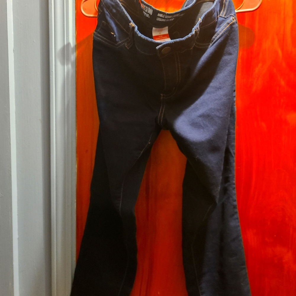 Mossimo skinny jeans. Denim leggings